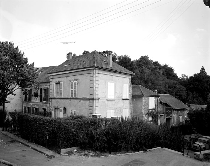 Vue des maisons prise du sud-ouest