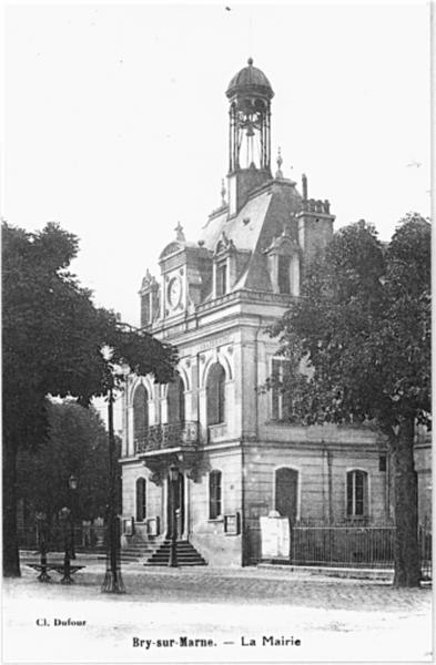 Façade antérieure du corps central.
