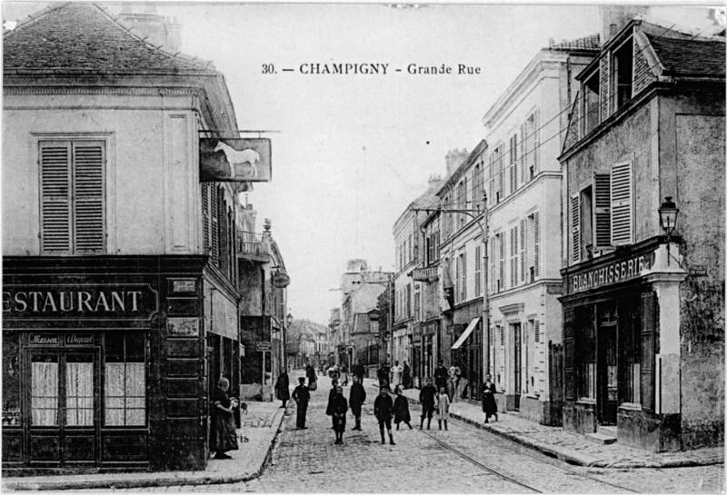 Vue des maisons à l'angle de la rue du Four et de la Grande-Rue, aujourd'hui rue Jean-Jaurès, démolies lors de l'élargissement de cette dernière au XXe siècle.
