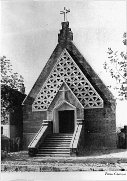 Façade antérieure de la chapelle.