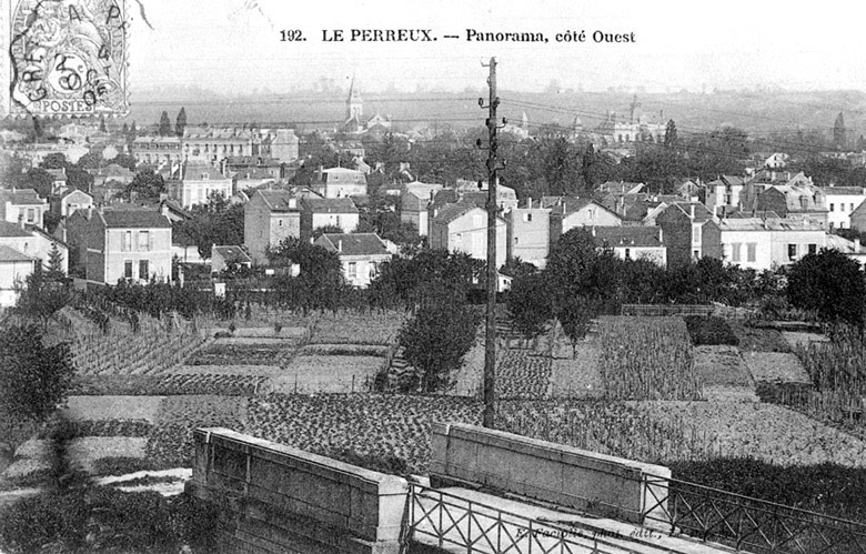 Vue générale prise de l'ouest.