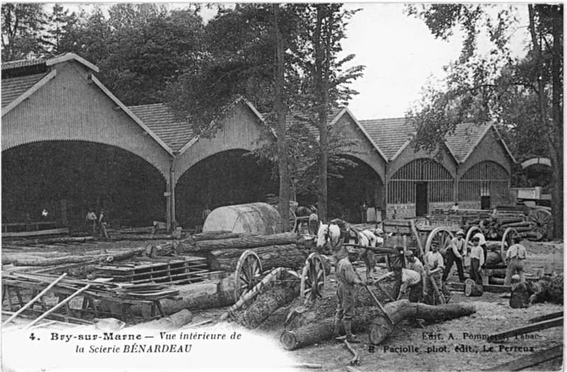 Vue intérieure de la scierie, aujourd'hui détruite.