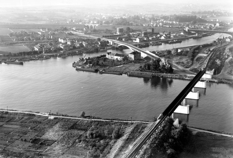 Vue aérienne du confluent.