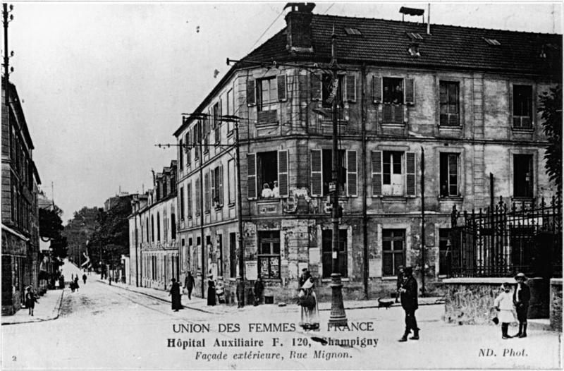 Vue des maisons à l'angle de la rue Mignon, aujourd'hui rue Albert-Thomas, et de l'avenue Carnot.