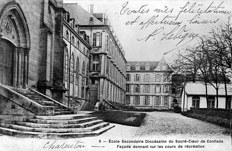 Façade nord du pensionnat du Sacré-Coeur prise de l'est.