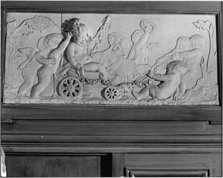 4 bas-reliefs : les saisons