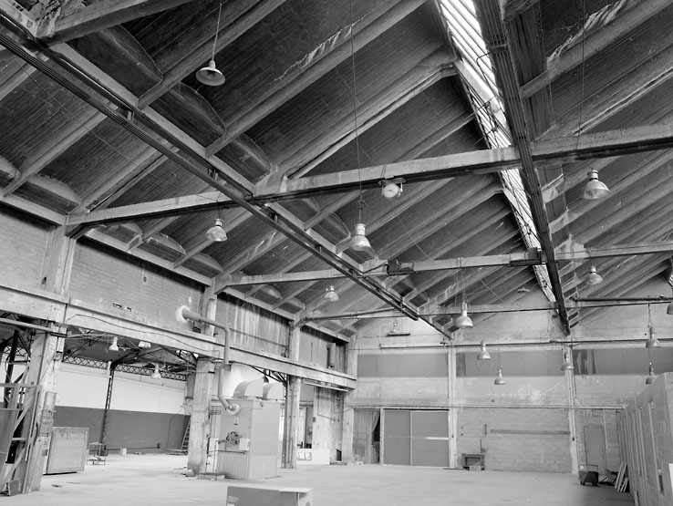 Vue intérieure des ateliers sous sheds.