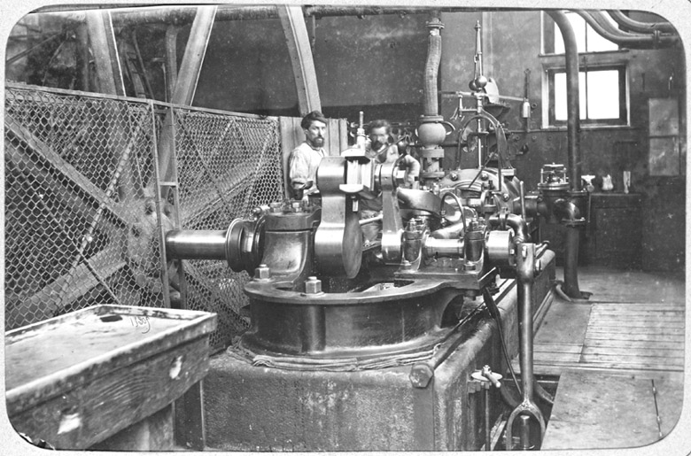 La faïencerie : vue intérieure d'une salle des machines.