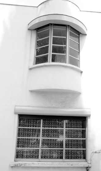 Détail de la façade sur cour.