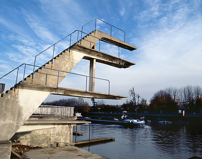 Établissement nautique dit Institut National des Sports