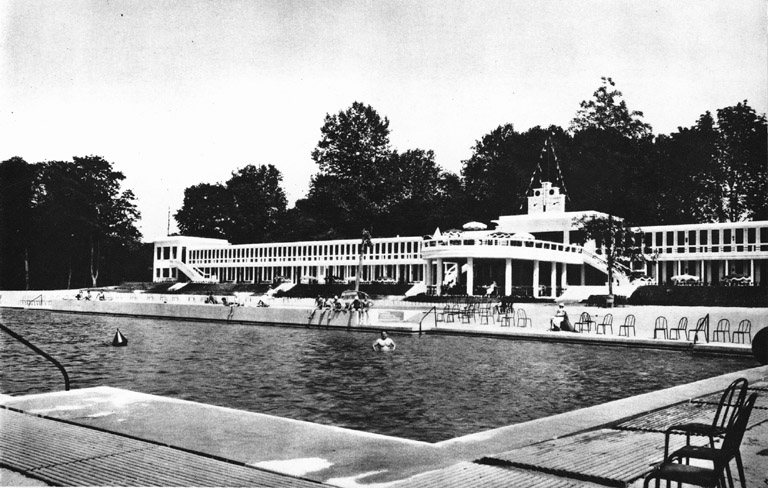 Vue d'ensemble prise de la Seine.