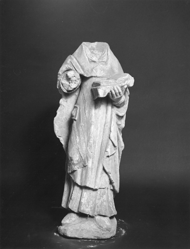 Statue (demi-nature) : saint évêque (1)