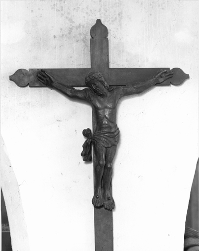 Croix : Christ en croix