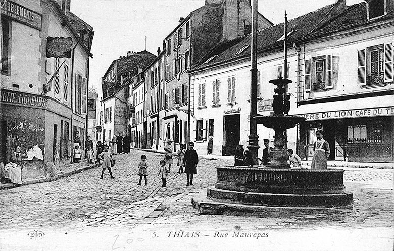 Vue générale de maisons aujourd'hui démolies.