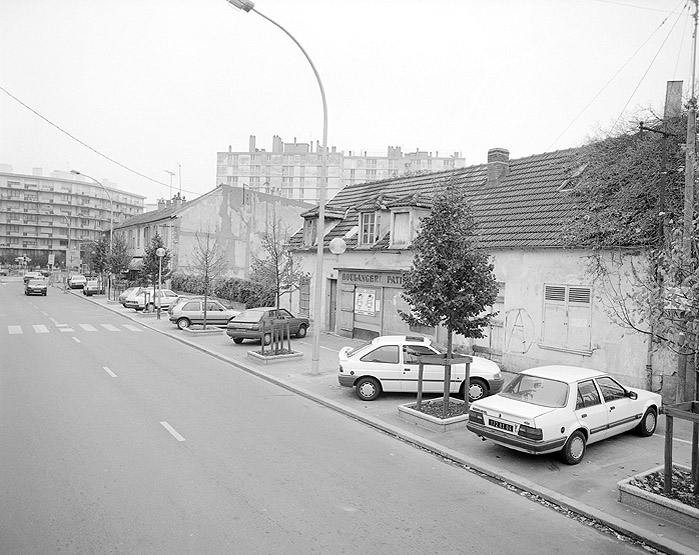 Vue d'ensemble des maisons dont l'implantation figure sur le cadastre napoléonien et dont une partie a été détruite en novembre 1991.