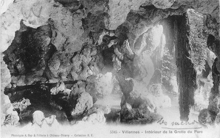 Vue intérieure de la grotte.