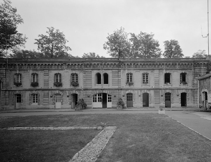 L'aile sud de la Cour d'Honneur.