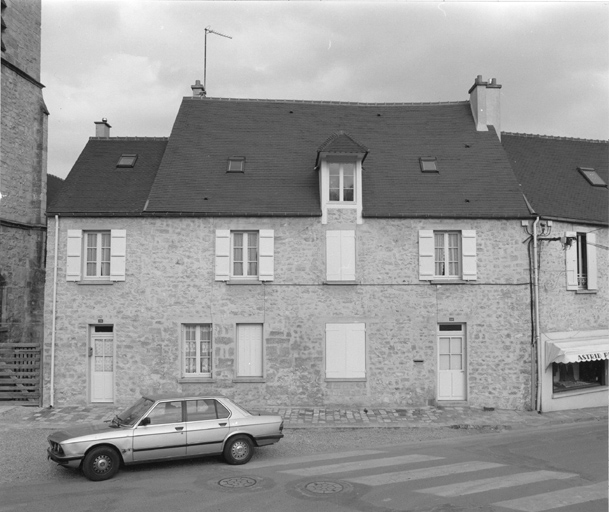 Vue de la façade rénovée.