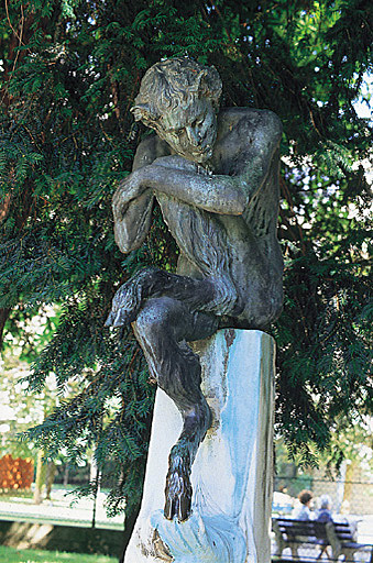 Détail de la sculpture.