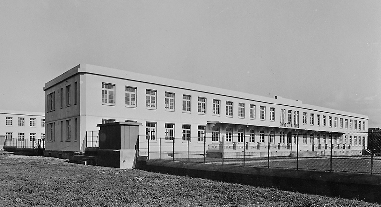Vue des pavillons élevés en 1933.