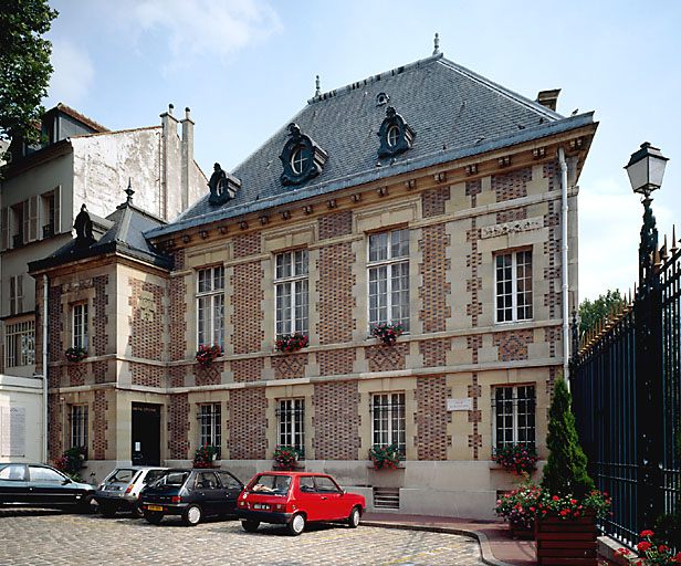Vue prise du sud du tribunal Justice de Paix.