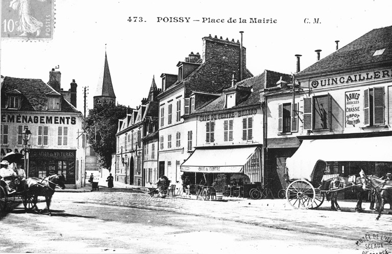 Vue de l'ancienne place de la Mairie vers l'actuelle rue Saint-Louis.