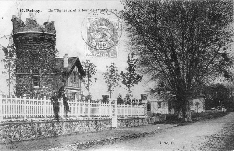 Vue de 'la tour de Montfaucon', fabrique de la 'villa de la vieille Tour' : l'édifice toujours en place devait servir de château d'eau.