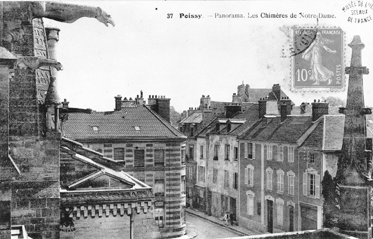 Vue prise depuis la collégiale.