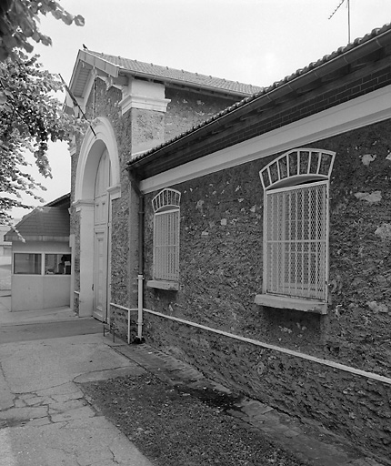 L'entrée de l'hôpital pénitentiaire.