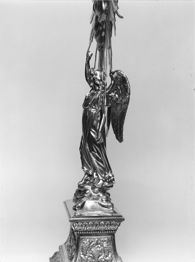 Détail de l'ange du pied.