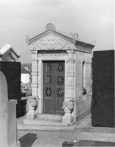 Chapelle funéraire de la famille Revillon-Schmidt