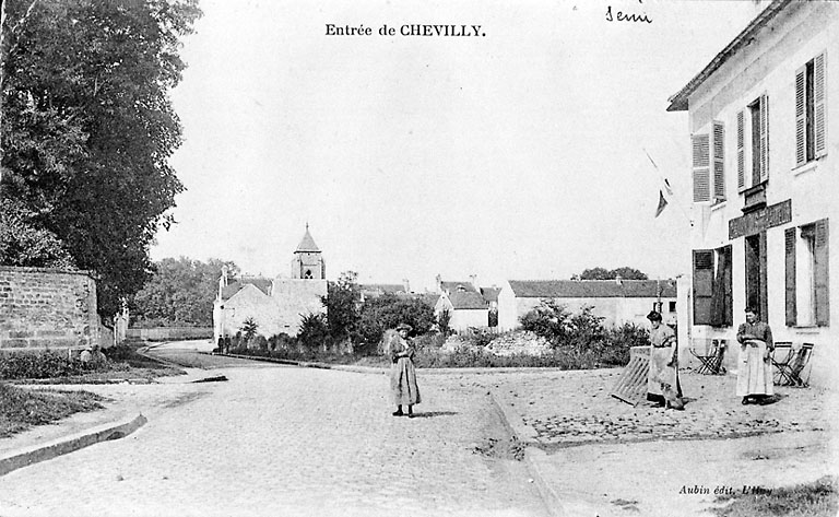 L'entrée de Chevilly.