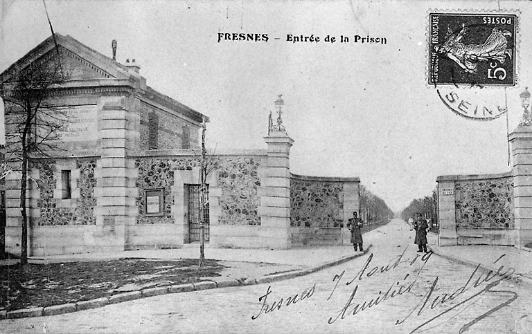 L'entrée de la prison sur la route de Versailles.