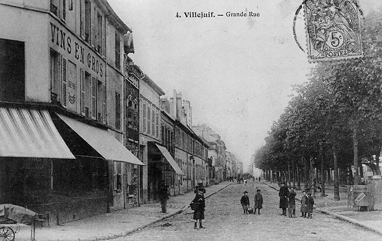 La Grande Rue, aujourd'hui avenue Jean-Jaurès, au niveau du carrefour de la rue de l'Ha.