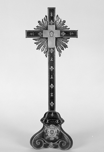 Croix-reliquaire