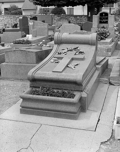 La tombe de la famille Gabillot Chardon.