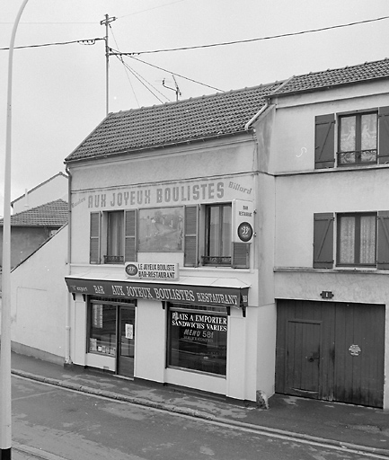 Vue depuis la rue.