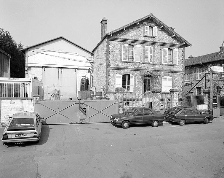 La maison du directeur.