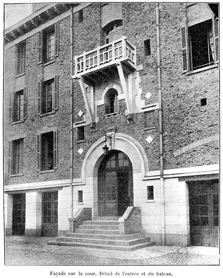 Vue de la façade sur cour.