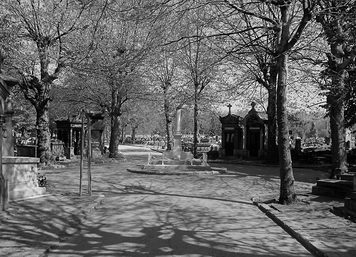 Cimetière.