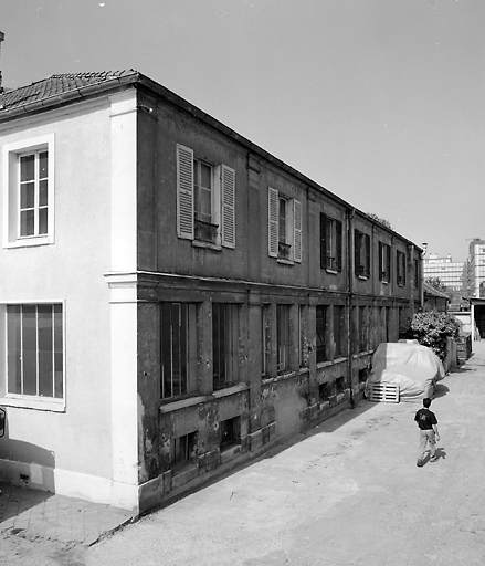 Vue d'anciens ateliers encore en l'état.