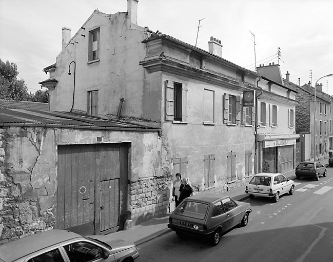Vue générale depuis la rue.