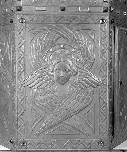 Ensemble tabernacle, croix.