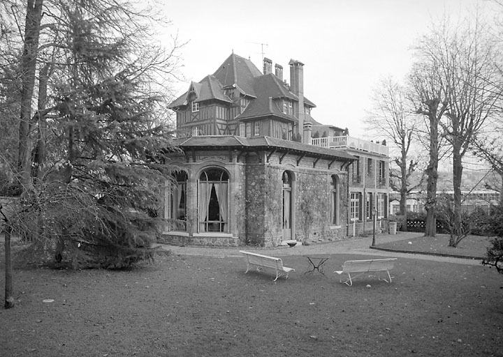 La maison du directeur, vue prise du sud-ouest.