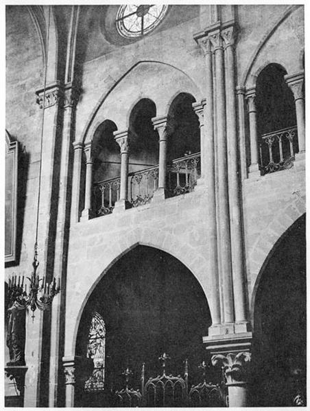 Le choeur et le triforium côté nord.