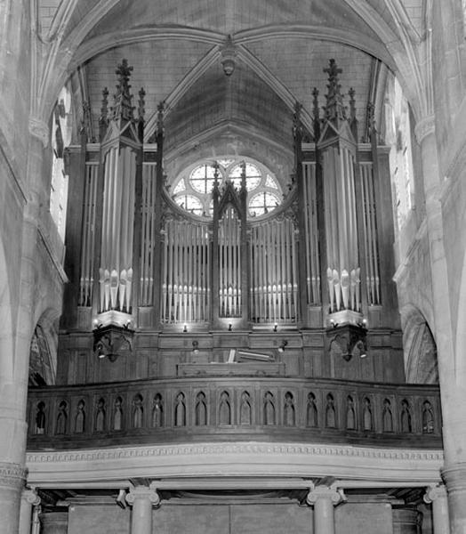 Vue d'ensemble du grand orgue.