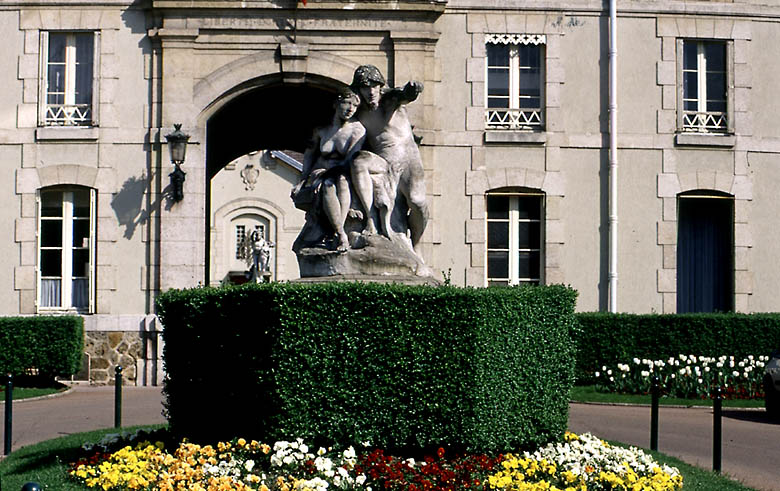 Groupe sculpté (2)