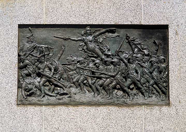 Détail du bas-relief : La Marseillaise entrraînant les soldats de la République à Valmy.