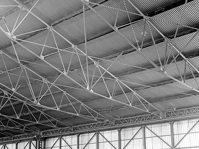 Détail des fermes métalliques.