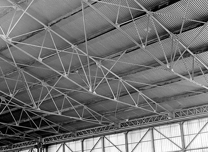 Détail des fermes métalliques.